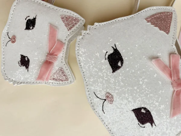 Gift Pack - Çantë dhe Kuletë Kitty Buttercream